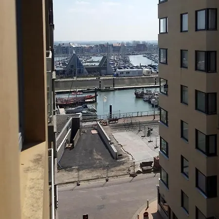 Zijdelings Zeezicht 2 Slaapkamers 2 Badkamers Appartement